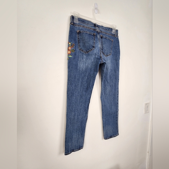 Straight Leg Boyfriend Cut Denim Embroiderd Flowers Boho Costal Cowgirl Indy Art - Picture 7 of 13